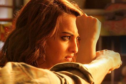 'Akira Ka Gyan' from Sonakshi Sinha in a power packed style!